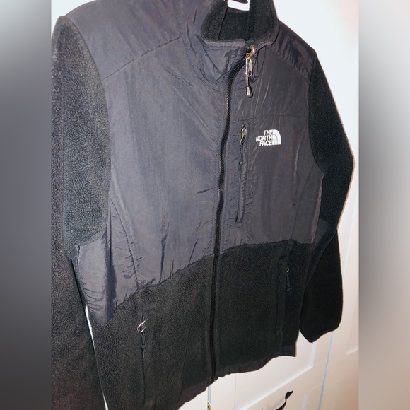 North Face Fleece Jacket - Picture 3 of 4